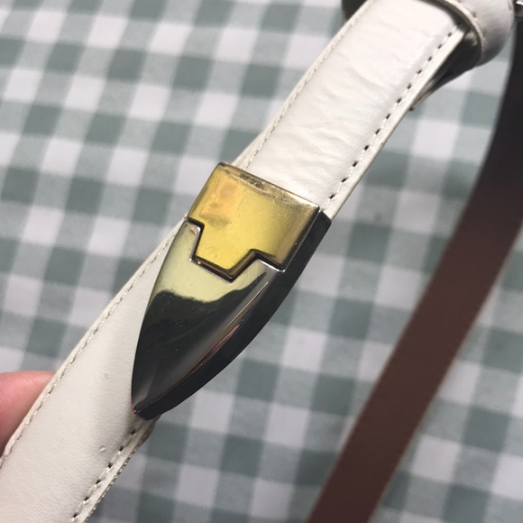 Cream leather belt gold/silver hardware size M - Picture 2 of 9
